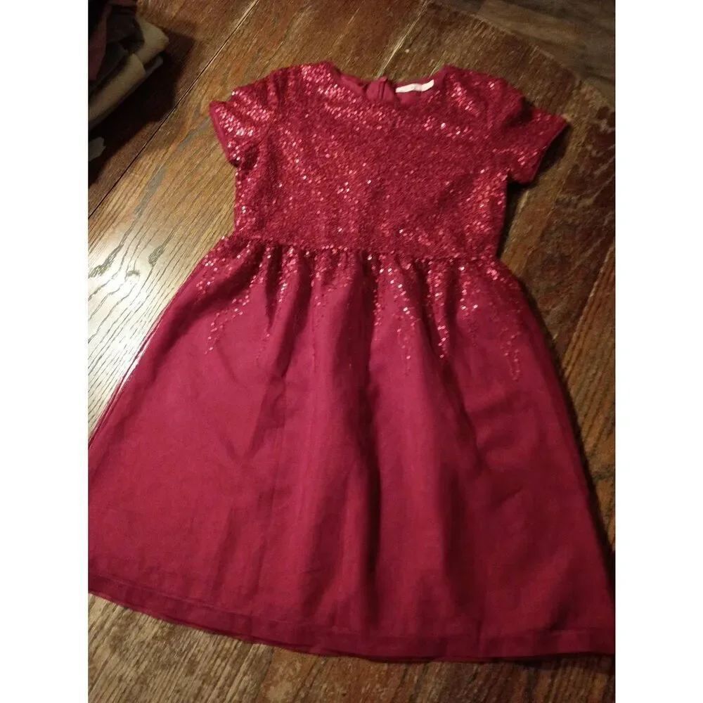 Girls 12 Sfera Red Short Sleeve Sequin Rear Zip Fit Flare Dress Semi Formal